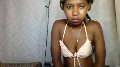 Snapshot of elia011 chatting on 01-22-25, 05:59 elia011 online show from 01-22-25, 05:59