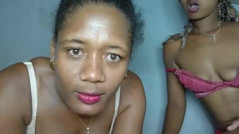 Snapshot of elia011 chatting on 01-24-25, 03:11 elia011 online show from 01-24-25, 03:11