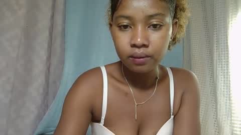 Snapshot of elia011 chatting on 02-22-25, 07:56 elia011 online show from 02-22-25, 07:56