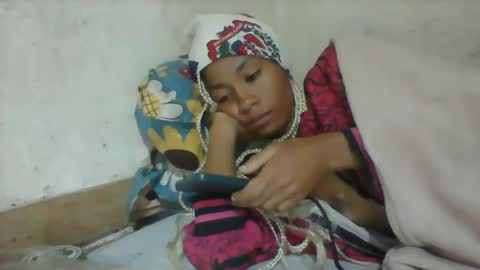 Snapshot of elia011 chatting on 05-27-26, 02:08 elia011 online show from 05-27-26, 02:08