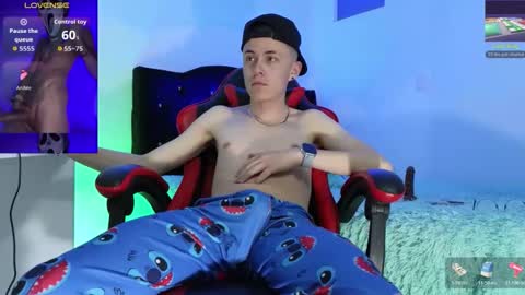 Elian online show from 11-25-25, 01:16