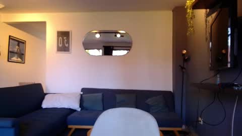 Elian online show from 11-11-25, 05:13