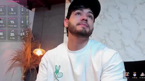 Snapshot of eliankeiser chatting on 11-06-25, 11:55 Elian online show from 11-06-25, 11:55