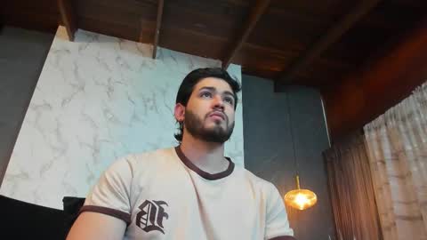 Snapshot of eliankeiser chatting on 11-19-25, 12:27 Elian online show from 11-19-25, 12:27