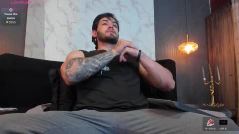 Snapshot of eliankeiser chatting on 11-28-25, 11:57 Elian online show from 11-28-25, 11:57