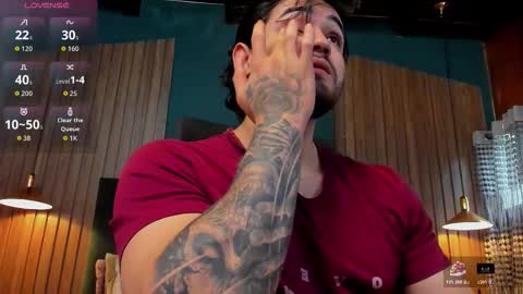 Snapshot of eliankeiser chatting on 12-15-25, 12:42 Elian online show from 12-15-25, 12:42