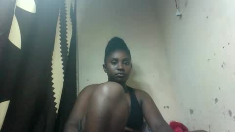 Snapshot of eliannee chatting on 12-14-25, 08:46 eliannee online show from 12-14-25, 08:46