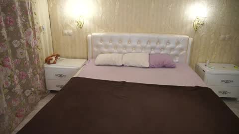 Snapshot of eliarose chatting on 09-30-25, 10:48 Luna online show from 09-30-25, 10:48