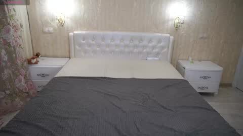 Snapshot of eliarose chatting on 10-27-25, 11:52 Luna online show from 10-27-25, 11:52