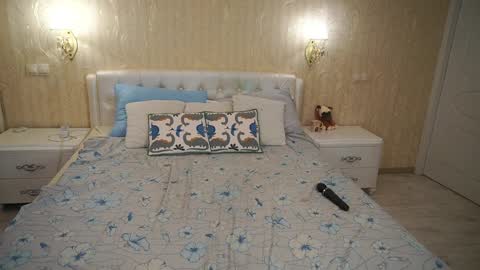 Luna online show from 03-31-26, 07:03