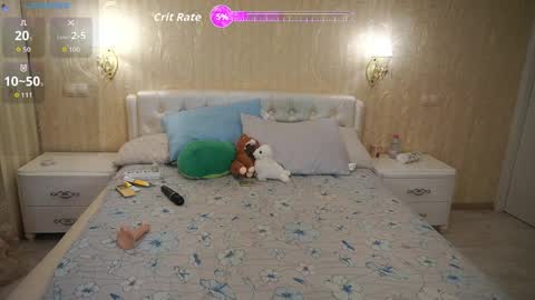 Luna online show from 04-15-26, 07:58