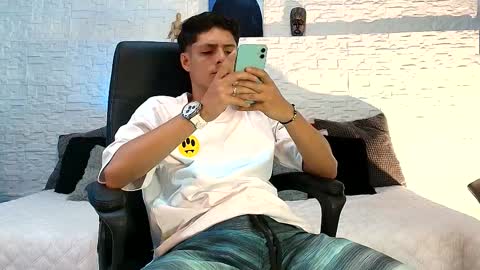 Snapshot of elias_salvatore_ chatting on 05-28-26, 02:47 elias_salvatore_ online show from 05-28-26, 02:47