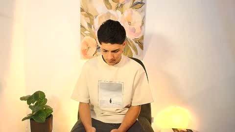 Snapshot of elias_salvatore_ chatting on 05-29-26, 01:31 elias_salvatore_ online show from 05-29-26, 01:31