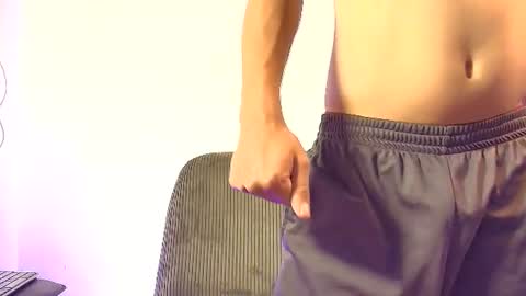 elias_salvatore_ online show from 07-04-26, 04:02
