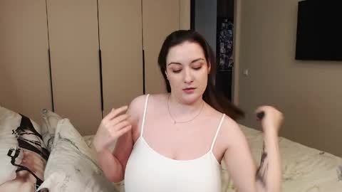 Snapshot of elice_sweet chatting on 05-31-26, 02:20 Elise online show from 05-31-26, 02:20