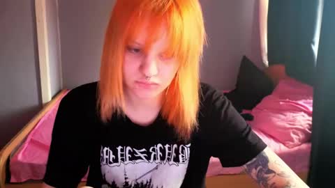 Snapshot of elieiza_xo chatting on 05-02-26, 09:25 elieiza_xo online show from 05-02-26, 09:25