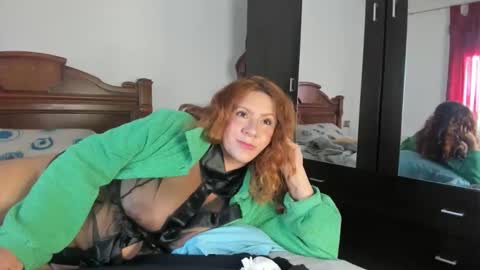 Snapshot of elif__girasol chatting on 11-13-25, 12:15 elifgirasol online show from 11-13-25, 12:15