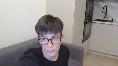 Snapshot of elijahtarlet chatting on 07-31-26, 04:39 Eligah Ilya online show from 07-31-26, 04:39