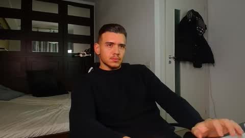 Snapshot of elijahthorne chatting on 01-12-26, 05:34 ElijahThorne online show from 01-12-26, 05:34