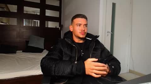 Snapshot of elijahthorne chatting on 02-26-26, 10:36 ElijahThorne online show from 02-26-26, 10:36