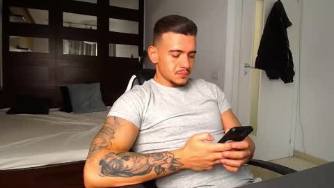 Snapshot of elijahthorne chatting on 03-03-26, 06:41 ElijahThorne online show from 03-03-26, 06:41