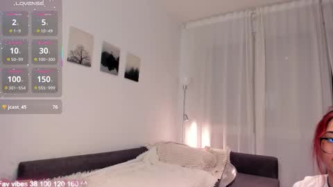 Hey Im Elizzi. Lets have fun and enjoy together  online show from 09-28-25, 12:05