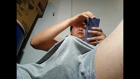 Snapshot of elimposstor chatting on 02-14-25, 01:40 elimposstor online show from 02-14-25, 01:40