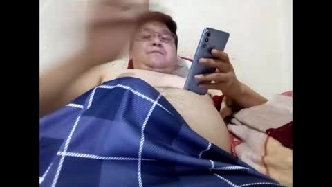 Snapshot of elimposstor chatting on 11-25-25, 06:35 elimposstor online show from 11-25-25, 06:35