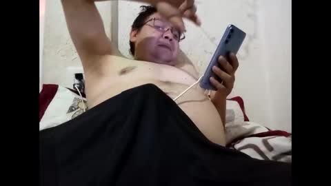 Snapshot of elimposstor chatting on 12-20-25, 07:10 elimposstor online show from 12-20-25, 07:10