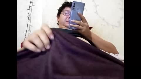 Snapshot of elimposstor chatting on 01-11-26, 08:03 elimposstor online show from 01-11-26, 08:03