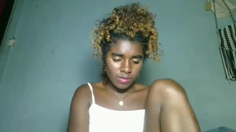 elina981 online show from 03-18-26, 09:07