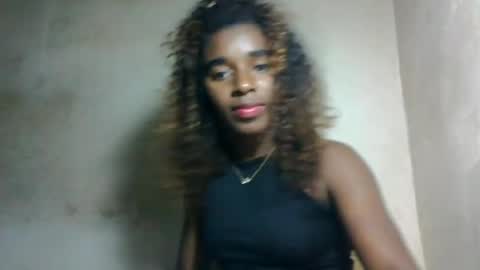 elina981 online show from 06-26-26, 04:44