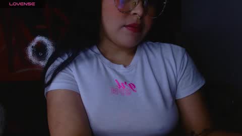 Elina  online show from 05-31-26, 01:03