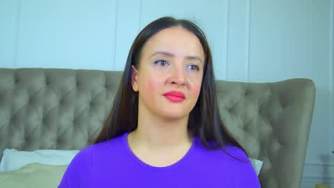 ElinaBellucci online show from 04-06-26, 04:10