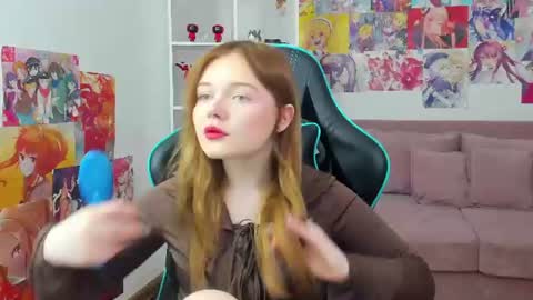 Snapshot of elinavale chatting on 06-30-26, 05:08 elinavale online show from 06-30-26, 05:08