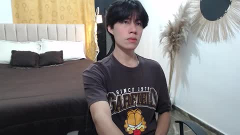 Snapshot of elio_collem chatting on 12-02-25, 03:45 ELIO online show from 12-02-25, 03:45