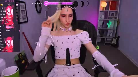 eliot_meow online show from 10-18-25, 03:57
