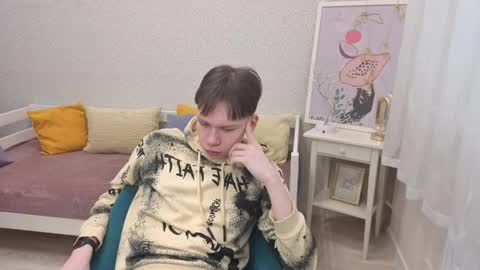 Snapshot of eliotmars chatting on 04-21-26, 12:22 eliotmars online show from 04-21-26, 12:22