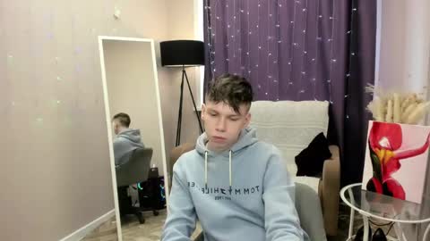 Snapshot of eliotmars chatting on 04-24-26, 12:07 eliotmars online show from 04-24-26, 12:07