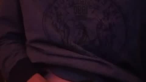 Snapshot of eliotta321 chatting on 01-07-25, 02:20 eliotta321 online show from 01-07-25, 02:20