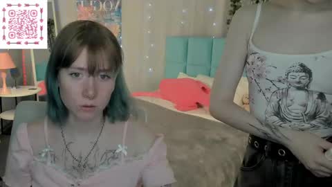 Snapshot of elira_vane chatting on 05-25-26, 02:39 Elira Vane online show from 05-25-26, 02:39