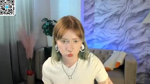 Snapshot of elira_vane chatting on 06-15-26, 10:50 Elira Vane online show from 06-15-26, 10:50