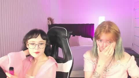 Snapshot of elira_vane chatting on 06-17-26, 11:12 Elira Vane online show from 06-17-26, 11:12
