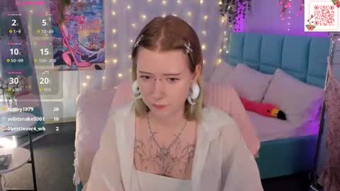 Snapshot of elira_vane chatting on 07-05-26, 04:19 Elira Vane online show from 07-05-26, 04:19