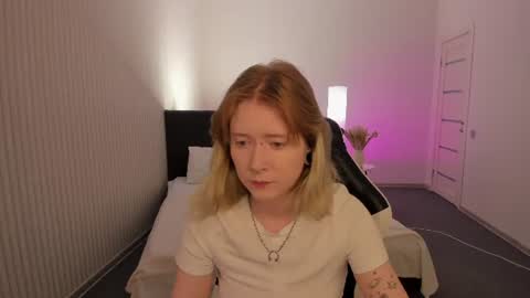 Snapshot of elira_vane chatting on 07-09-26, 02:59 Elira Vane online show from 07-09-26, 02:59