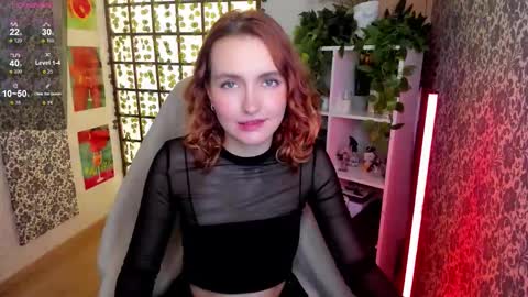 Snapshot of elis_cherry chatting on 10-10-25, 02:21 Elis online show from 10-10-25, 02:21