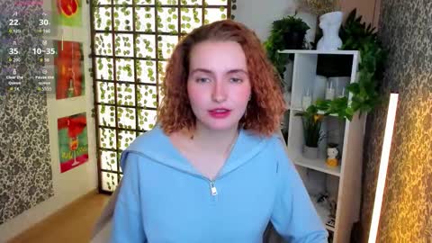 Snapshot of elis_cherry chatting on 11-21-25, 02:32 Elis online show from 11-21-25, 02:32