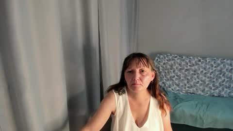 Elis online show from 10-21-25, 12:39