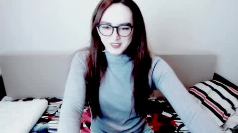 Snapshot of elisa_2001 chatting on 04-29-26, 10:30 Liza online show from 04-29-26, 10:30