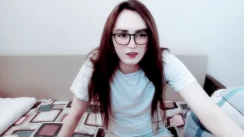 Snapshot of elisa_2001 chatting on 06-04-26, 07:25 Liza online show from 06-04-26, 07:25
